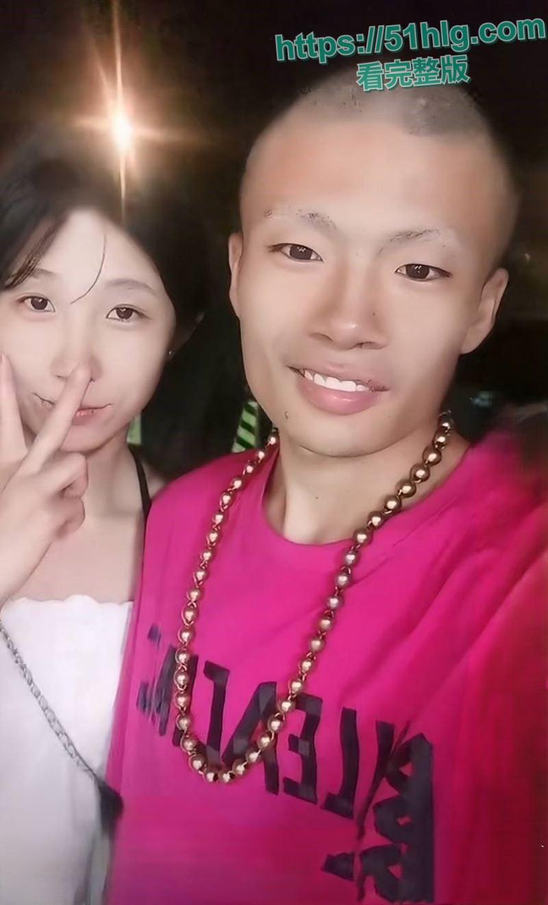 【沈阳】爆火的精神夫妻【龙王龙妃】性爱泄密 灵活舌头狂舔黑扇贝 无套打桩颜射一脸 多人群交 骚到极致  第5张