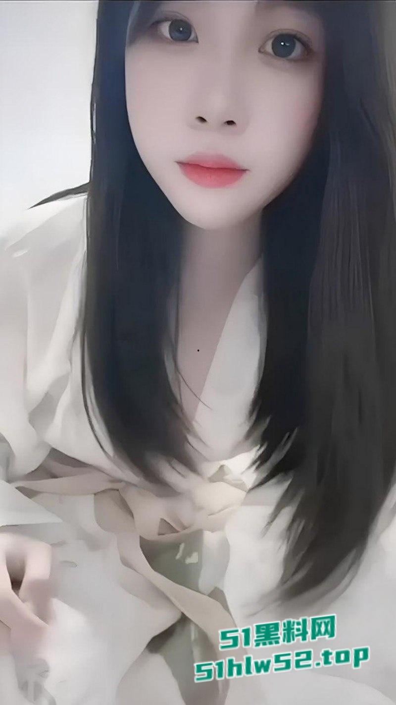 湖南长沙美术学院【林若曦】长相甜美痴迷网恋,宽衣解带抠穴搓奶,白皙胴体娇嫩无比! 第3张 湖南长沙美术学院【林若曦】长相甜美痴迷网恋,宽衣解带抠穴搓奶,白皙胴体娇嫩无比! 第3张