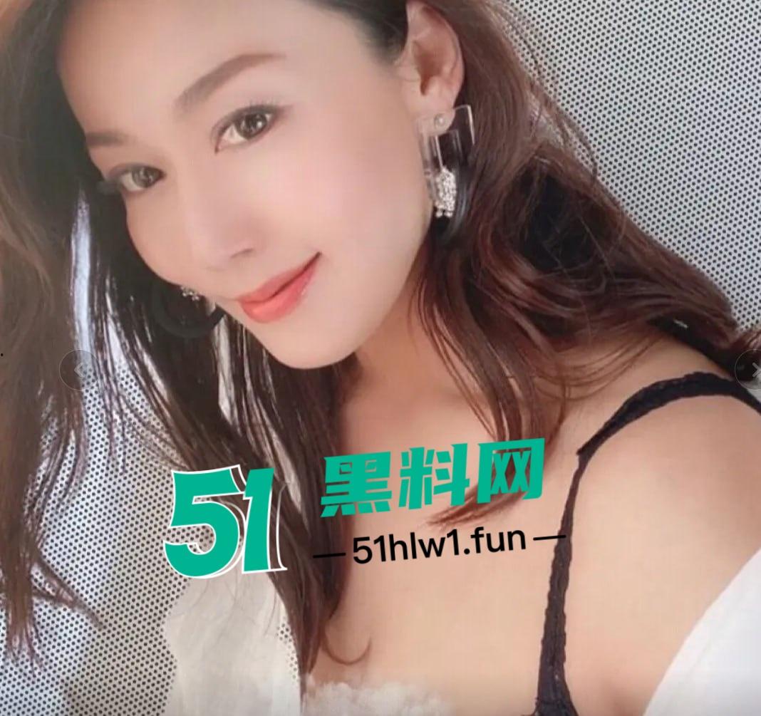 抖音23万粉网红【又是我】专属福利翻车,情趣旗袍肉丝高跟,自慰画面让粉丝炸锅! 第5张 抖音23万粉网红【又是我】专属福利翻车,情趣旗袍肉丝高跟,自慰画面让粉丝炸锅! 第5张