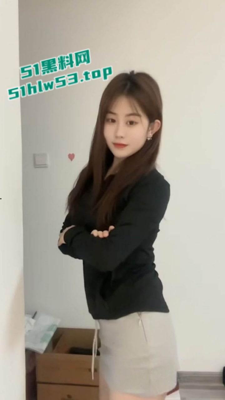 山西高平县抖音小主播【牛梓琪】性爱视频流出,手捧大屌蒙眼口交无套后入爆操淫叫不断! 第2张 山西高平县抖音小主播【牛梓琪】性爱视频流出,手捧大屌蒙眼口交无套后入爆操淫叫不断! 第2张