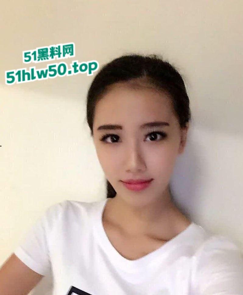 吉林松花湖形象大使大赛冠军【李尚格】惊爆丑闻,台上女神台下母狗,服务金主视频曝光! 第4张 吉林松花湖形象大使大赛冠军【李尚格】惊爆丑闻,台上女神台下母狗,服务金主视频曝光! 第4张