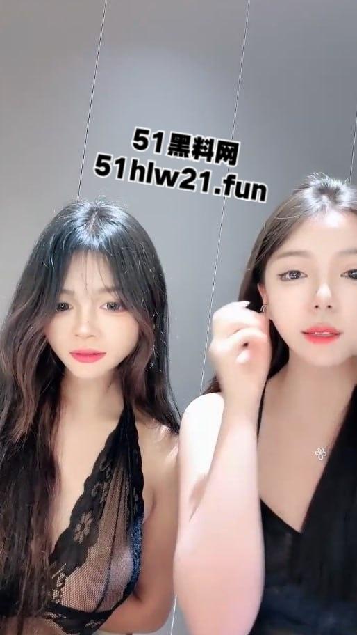 劲爆！淫荡女模带闺蜜酒店共侍金主，一舔一吸混合输出爽得大哥差点销魂升天!  第7张