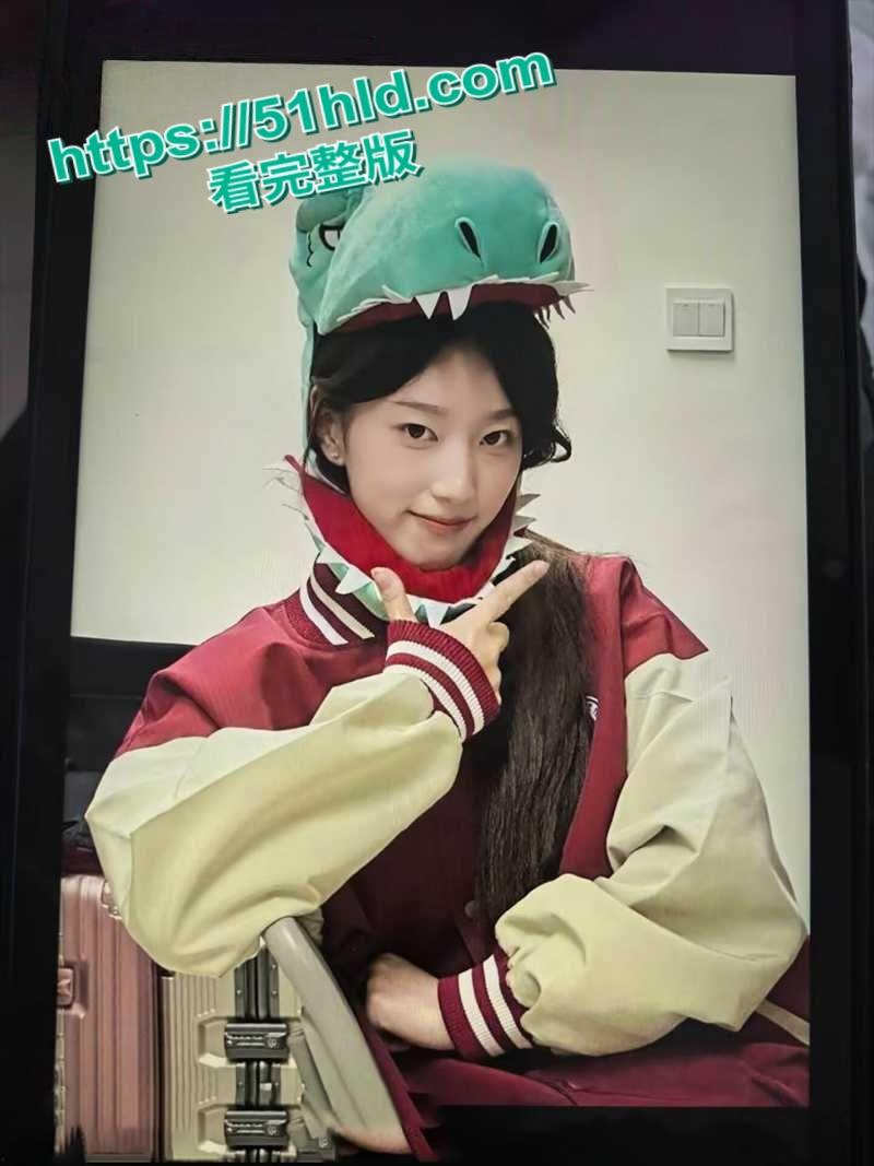 北漂小骚货【杨琪】为上位与老板激情缠绵，后入女上情趣装护士装视频惨遭泄露！  第4张