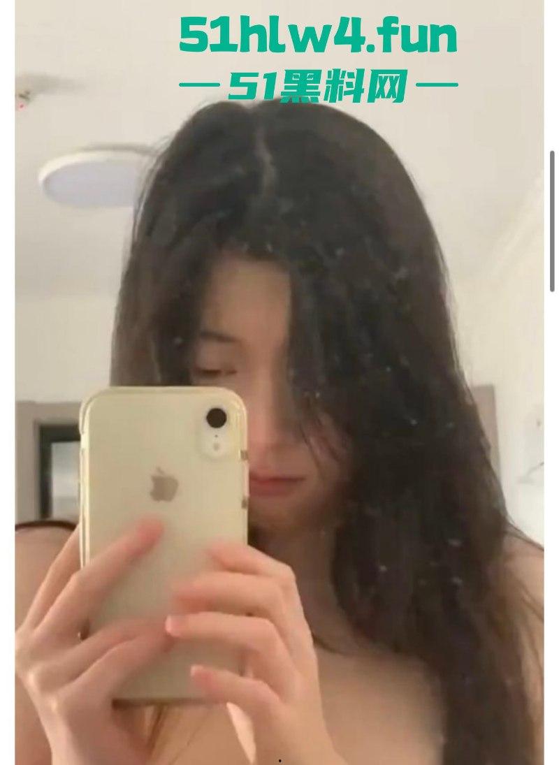 抖音高颜值烧鸡网红【泡泡糖】大尺度自慰给榜上大哥们看，线下约炮榜一大哥成为金主爸爸的精盆肉便器！  第6张