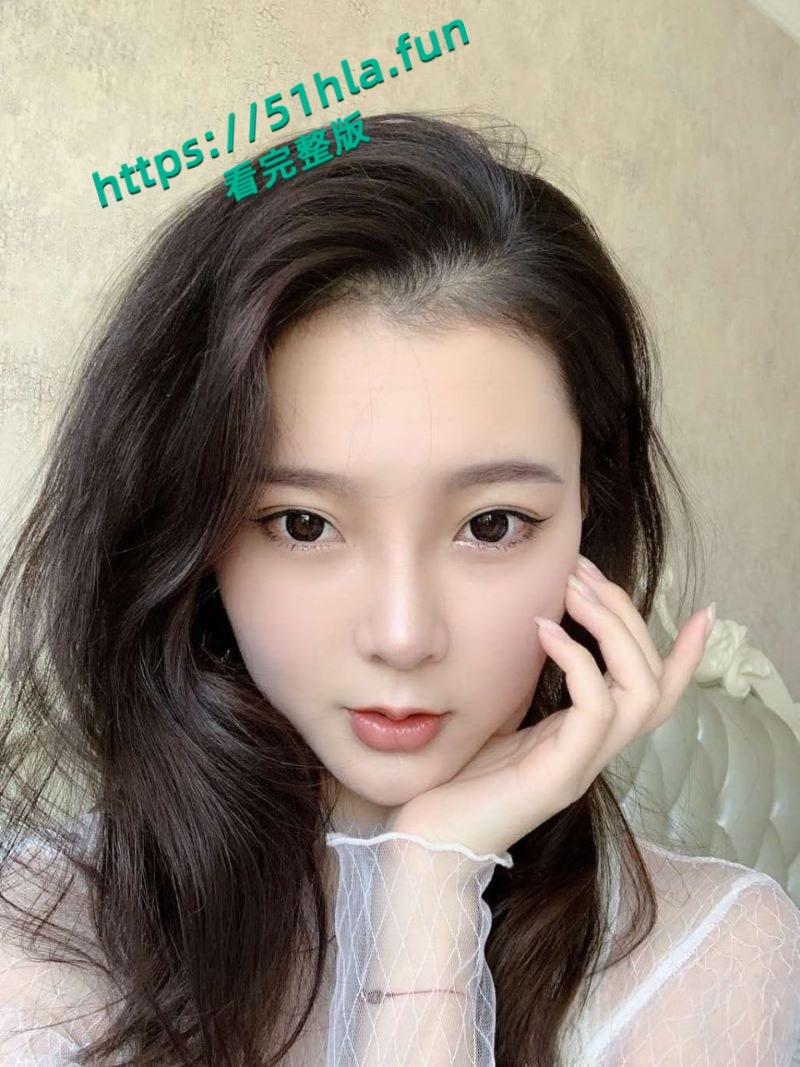 舞蹈系校花【秋燕燕】炮友调教拍摄,舞蹈服勾勒完美曲线,深喉口交秀精湛口技! 第2张 舞蹈系校花【秋燕燕】炮友调教拍摄,舞蹈服勾勒完美曲线,深喉口交秀精湛口技! 第2张