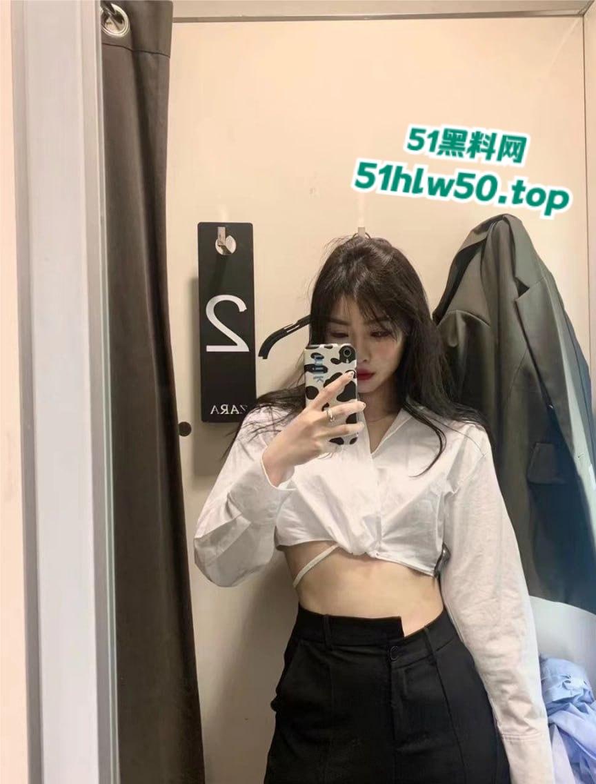 大连艺术学院反差女老师【周诗琦】妥妥肉便器，吞精内射母狗癖好属性全部集齐，前男友直接曝出狠料！  第5张