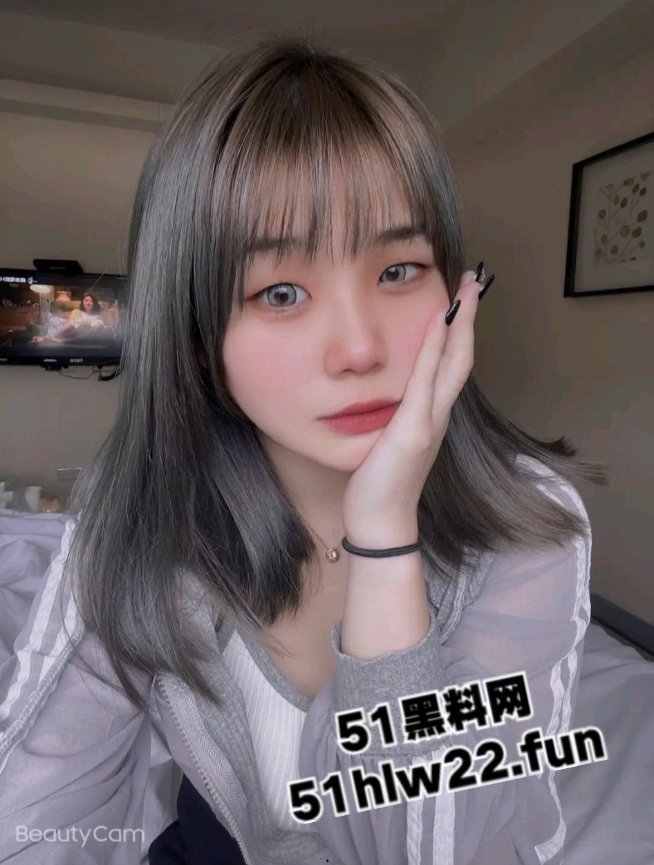 台湾网红【小渝】超正点性感学生妹,高颜值巨乳美少女学校的风云人物,自拍视频流出。 第6张 台湾网红【小渝】超正点性感学生妹,高颜值巨乳美少女学校的风云人物,自拍视频流出。 第6张