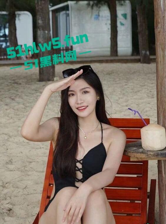 广州工商学院【谭梓柔】与男友性爱视频流出,花式玩弄性感尤物后入骑乘浪叫不止。 第6张 广州工商学院【谭梓柔】与男友性爱视频流出,花式玩弄性感尤物后入骑乘浪叫不止。 第6张