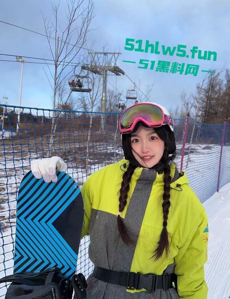 广州工商学院【谭梓柔】与男友性爱视频流出,花式玩弄性感尤物后入骑乘浪叫不止。 第7张 广州工商学院【谭梓柔】与男友性爱视频流出,花式玩弄性感尤物后入骑乘浪叫不止。 第7张