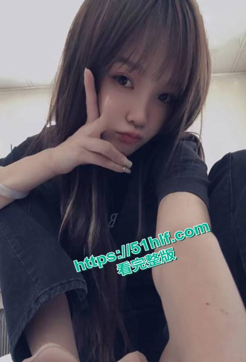 快手美女网红【杨瘦瘦】性爱视频流出,淫荡小母狗全裸淫舞主动骑乘足交,口活超棒各种深喉吞精! 第2张 快手美女网红【杨瘦瘦】性爱视频流出,淫荡小母狗全裸淫舞主动骑乘足交,口活超棒各种深喉吞精! 第2张