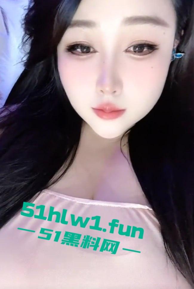 抖音67万粉的【崔崔567】直播巨乳木瓜在线钓鱼，真空会议室金钱诱惑下巨乳露奶，土豪狂刷礼物后续更劲爆！  第3张