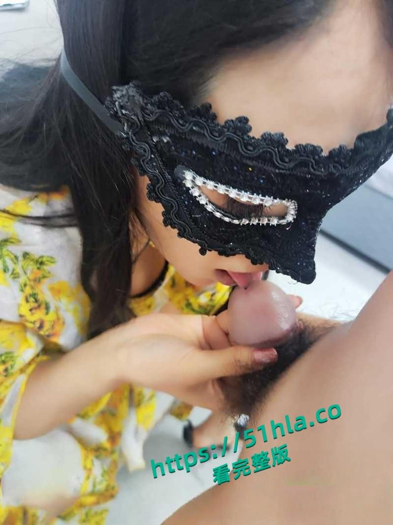 乱伦系列之嫂子,嫂嫂丝足收割机新作,强奸穿黄色战袍黑丝的骚货嫂子! 第4张 乱伦系列之嫂子,嫂嫂丝足收割机新作,强奸穿黄色战袍黑丝的骚货嫂子! 第4张