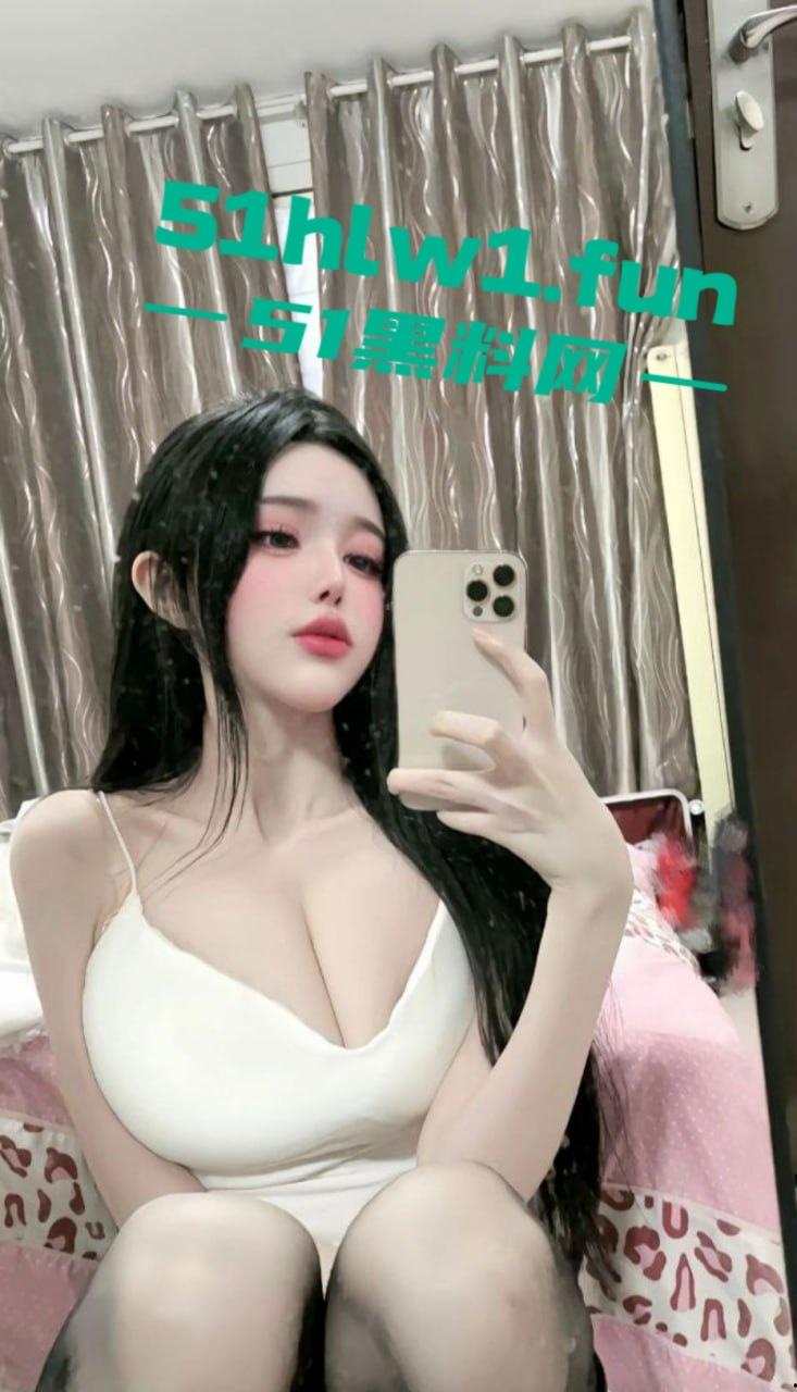 抖音67万粉的【崔崔567】直播巨乳木瓜在线钓鱼，真空会议室金钱诱惑下巨乳露奶，土豪狂刷礼物后续更劲爆！  第8张