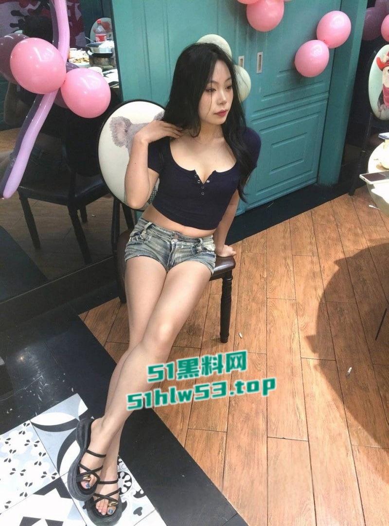 金华职业技术大学【吕艺珂】性欲极强痴迷指奸被炮友双指齐插,狂揉阴蒂淫汁喷溅当场失禁! 第4张 金华职业技术大学【吕艺珂】性欲极强痴迷指奸被炮友双指齐插,狂揉阴蒂淫汁喷溅当场失禁! 第4张