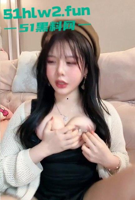 超美主播【猪猪侠 】彻底沦陷 从擦边主播到色情黄播 用震动笔自慰到高潮 淫水潮喷湿透床单! 第3张 超美主播【猪猪侠 】彻底沦陷 从擦边主播到色情黄播 用震动笔自慰到高潮 淫水潮喷湿透床单! 第3张