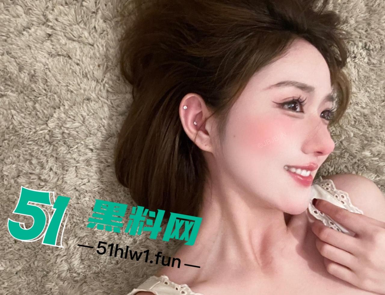 武汉研究生母狗【董彤瑶】高颜值模特身材御姐女神,大奶细腰美腿修长翘着美臀酒店约啪,被金主爸爸后入爆操。 第2张 武汉研究生母狗【董彤瑶】高颜值模特身材御姐女神,大奶细腰美腿修长翘着美臀酒店约啪,被金主爸爸后入爆操。 第2张