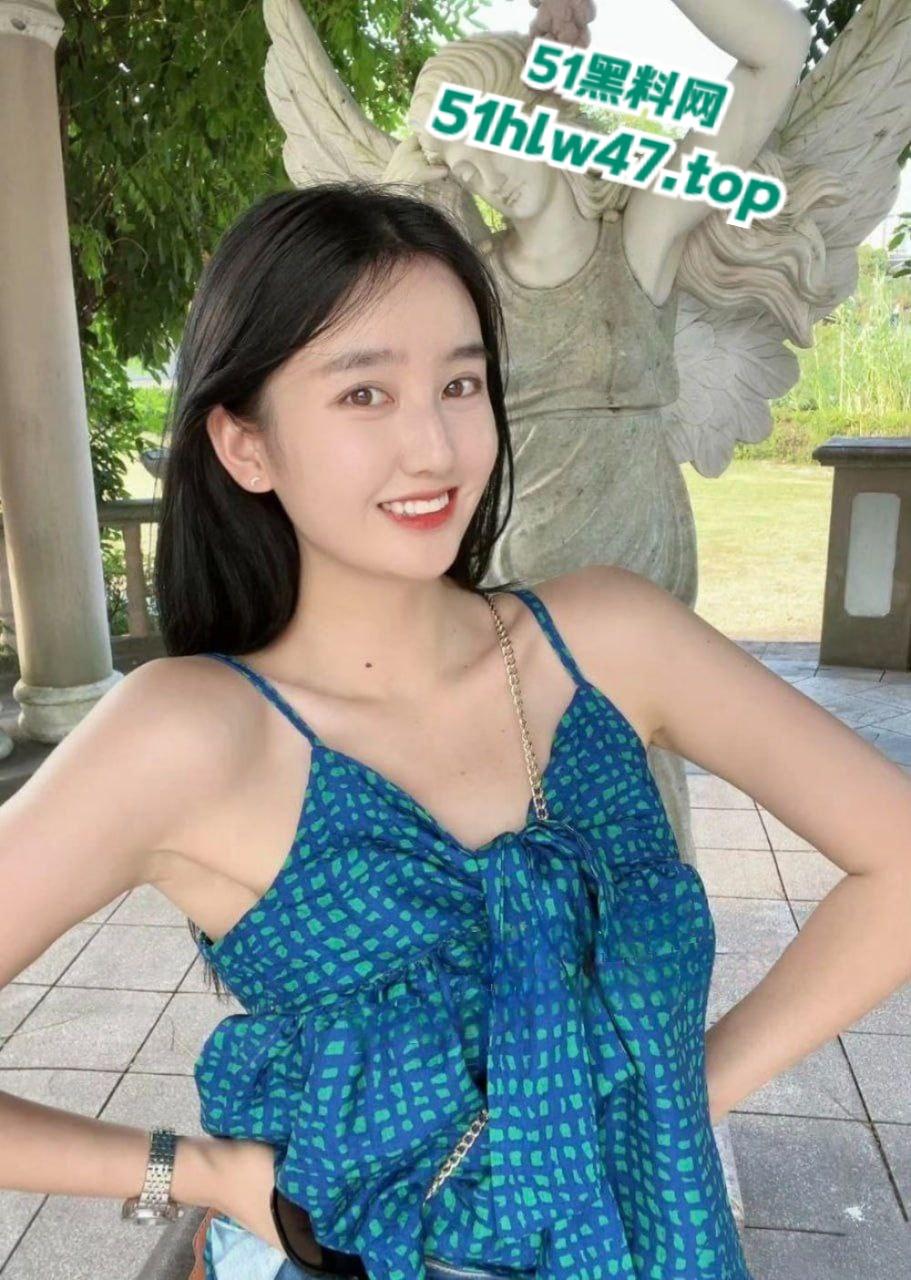 武汉大学计算机院,美女辅导员【徐曦】竟然偷偷直播玩擦边还私下裸聊约炮被学生发现后曝光。 第6张 武汉大学计算机院,美女辅导员【徐曦】竟然偷偷直播玩擦边还私下裸聊约炮被学生发现后曝光。 第6张