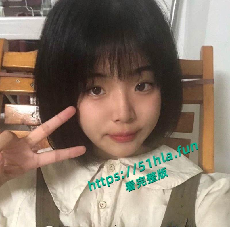 山西运城学生妹【陈茹茹】性爱视频流出,手捧大屌一顿猛吸被勒脖后入狂操淫叫连连! 第1张 山西运城学生妹【陈茹茹】性爱视频流出,手捧大屌一顿猛吸被勒脖后入狂操淫叫连连! 第1张