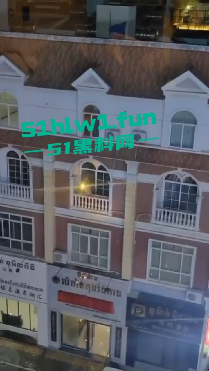 柬埔寨金边钻石岛警察抓捕嫌犯暴力又血腥 现场实拍炸裂视频流出! 第1张 柬埔寨金边钻石岛警察抓捕嫌犯暴力又血腥 现场实拍炸裂视频流出! 第1张