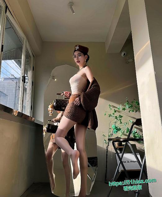 武汉小杨哥最新女主小爱合集流出 颜值爆表身材炸裂 从大胆露出到骑乘激情 再到KTV车震口活 场景花样百出 第4张 武汉小杨哥最新女主小爱合集流出 颜值爆表身材炸裂 从大胆露出到骑乘激情 再到KTV车震口活 场景花样百出 第4张