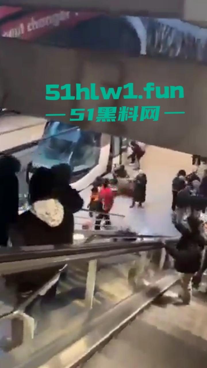 法国特拉斯堡 有轨电车相撞事件 现场烟雾弥漫 受伤人数高达50多人 事故原因已进行调查 目前排除人为因素 第1张 法国特拉斯堡 有轨电车相撞事件 现场烟雾弥漫 受伤人数高达50多人 事故原因已进行调查 目前排除人为因素 第1张