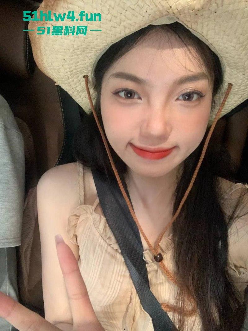 杭州大学班花【梁洛奇】酒后失身，被同学带到酒店扒奶脱裤无情暴操，视频传遍朋友圈。  第1张