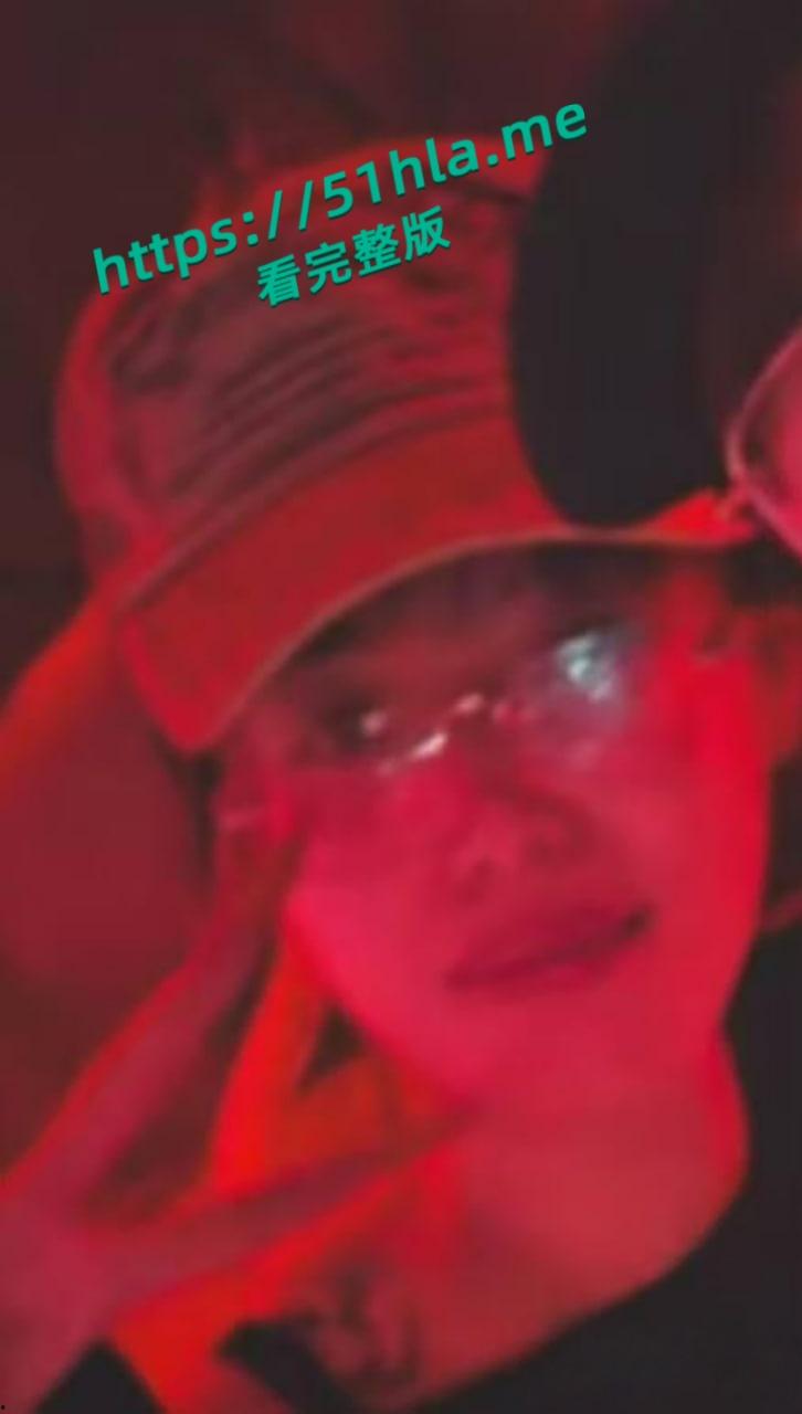 道教法师【张蕾】背叛男友【张东宇】出轨做爱视频流出,震动棒调教骚逼淫水四溢,主动上位骑乘美乳摇曳无比诱惑! 第5张 道教法师【张蕾】背叛男友【张东宇】出轨做爱视频流出,震动棒调教骚逼淫水四溢,主动上位骑乘美乳摇曳无比诱惑! 第5张