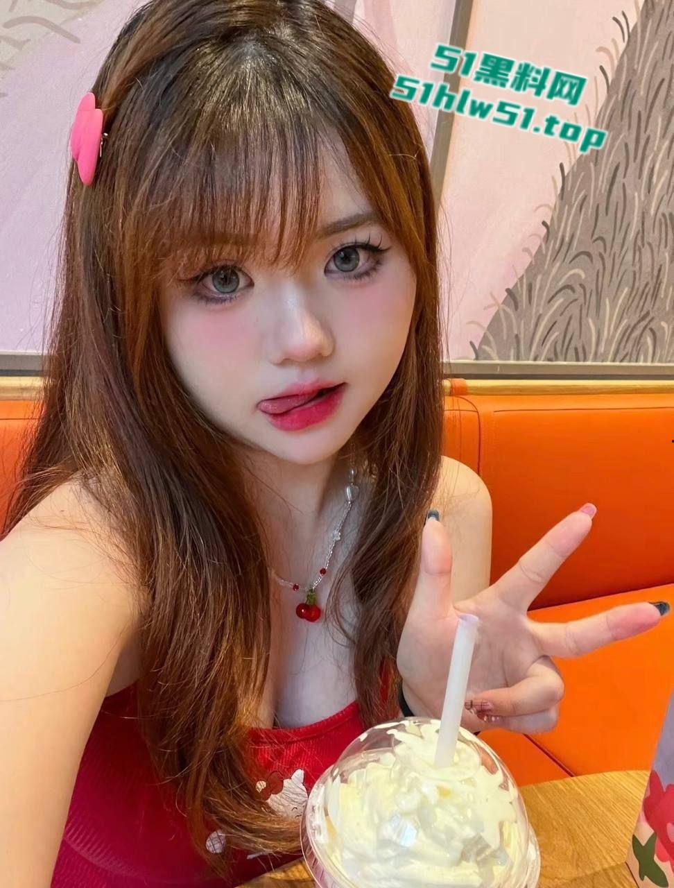 瓜友投稿杭州【李淑研】积目聊到的性感炮友，身材娇小丰满性欲极强 大奶臀翘已把瓜友榨干！  第1张