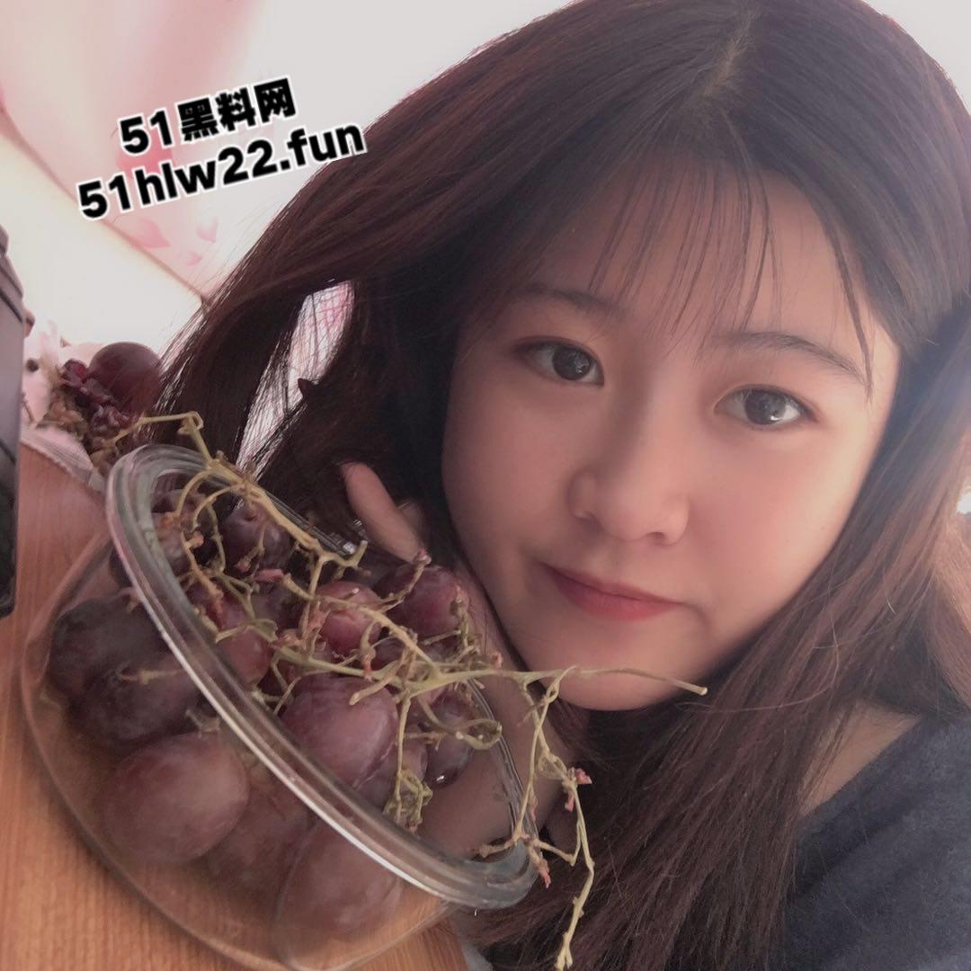 瓜友投稿母狗女友，哈尔滨大奶会计文员反差至极，在公园露出喜欢真空，这样的骚货你喜欢吗！  第9张