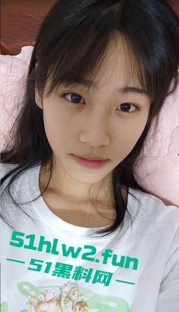 河北商丘宁陵县高级中学反差学妹【孙宁宁】超黑肥大鲍鱼，阴毛旺盛性欲极强遭到曝光。  第2张