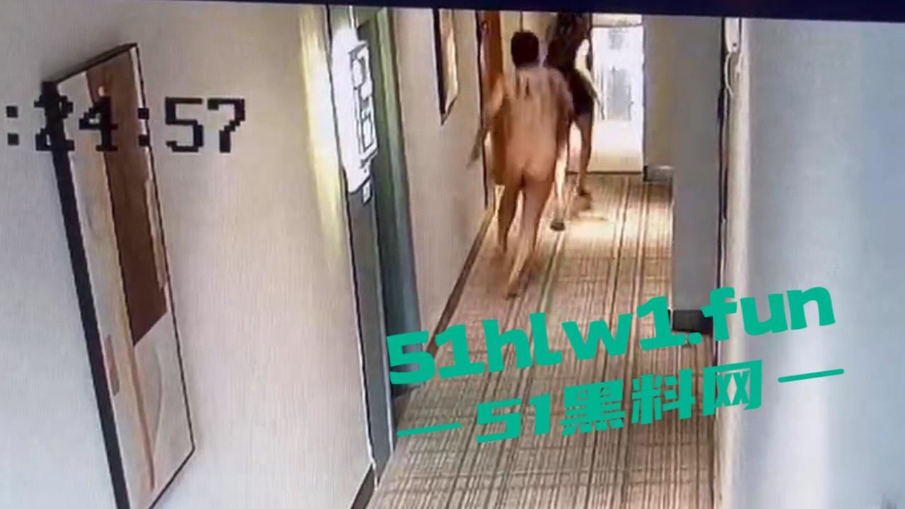 大神附近约炮长腿学生妹,因为鸡巴太大太猛,给小姐姐操跑了,还被强行拉回来继续操,小姐姐直接选择报警。 第4张 大神附近约炮长腿学生妹,因为鸡巴太大太猛,给小姐姐操跑了,还被强行拉回来继续操,小姐姐直接选择报警。 第4张