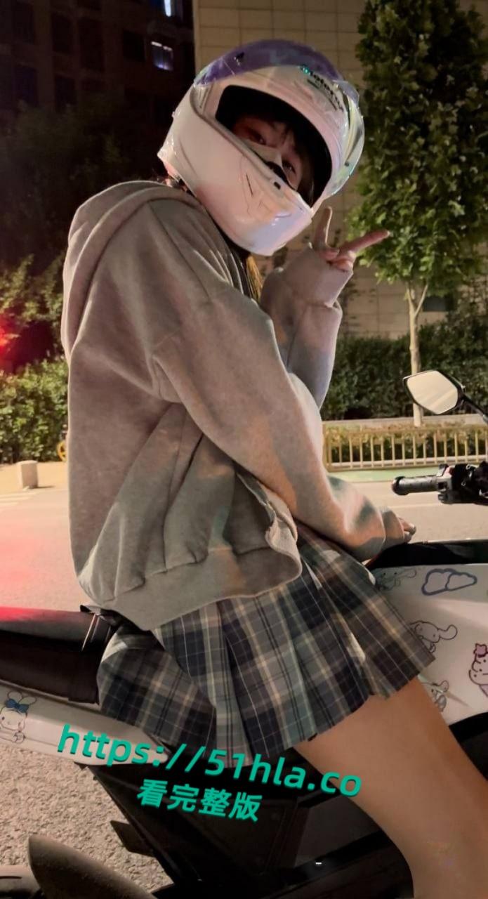 约啪大神【江南第一深情】成功拿下极品反差JK机车妹,闺房后入圆润翘臀蜂腰纤细浪叫极度诱人! 第1张 约啪大神【江南第一深情】成功拿下极品反差JK机车妹,闺房后入圆润翘臀蜂腰纤细浪叫极度诱人! 第1张