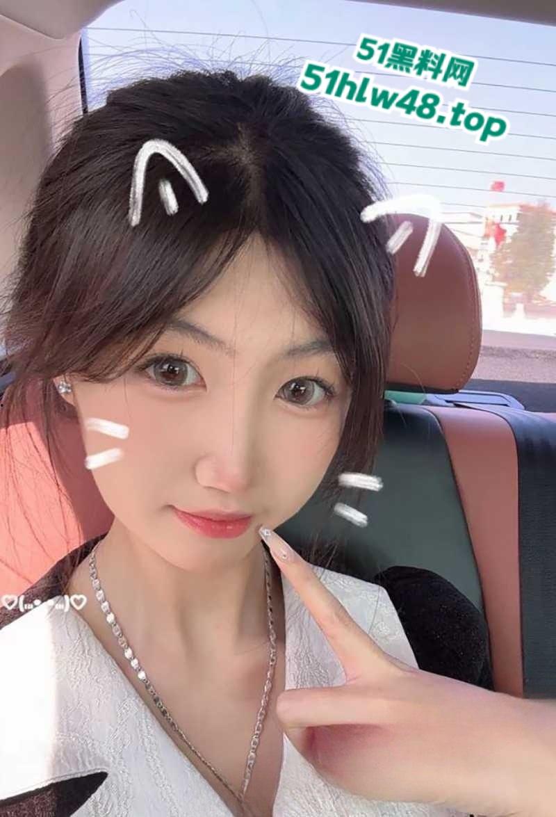 广东艺术学院【李玉婷】清纯嫩妹女神,男友视频玩嗨彻底放飞自我,全裸上阵骚话不停。 第3张 广东艺术学院【李玉婷】清纯嫩妹女神,男友视频玩嗨彻底放飞自我,全裸上阵骚话不停。 第3张