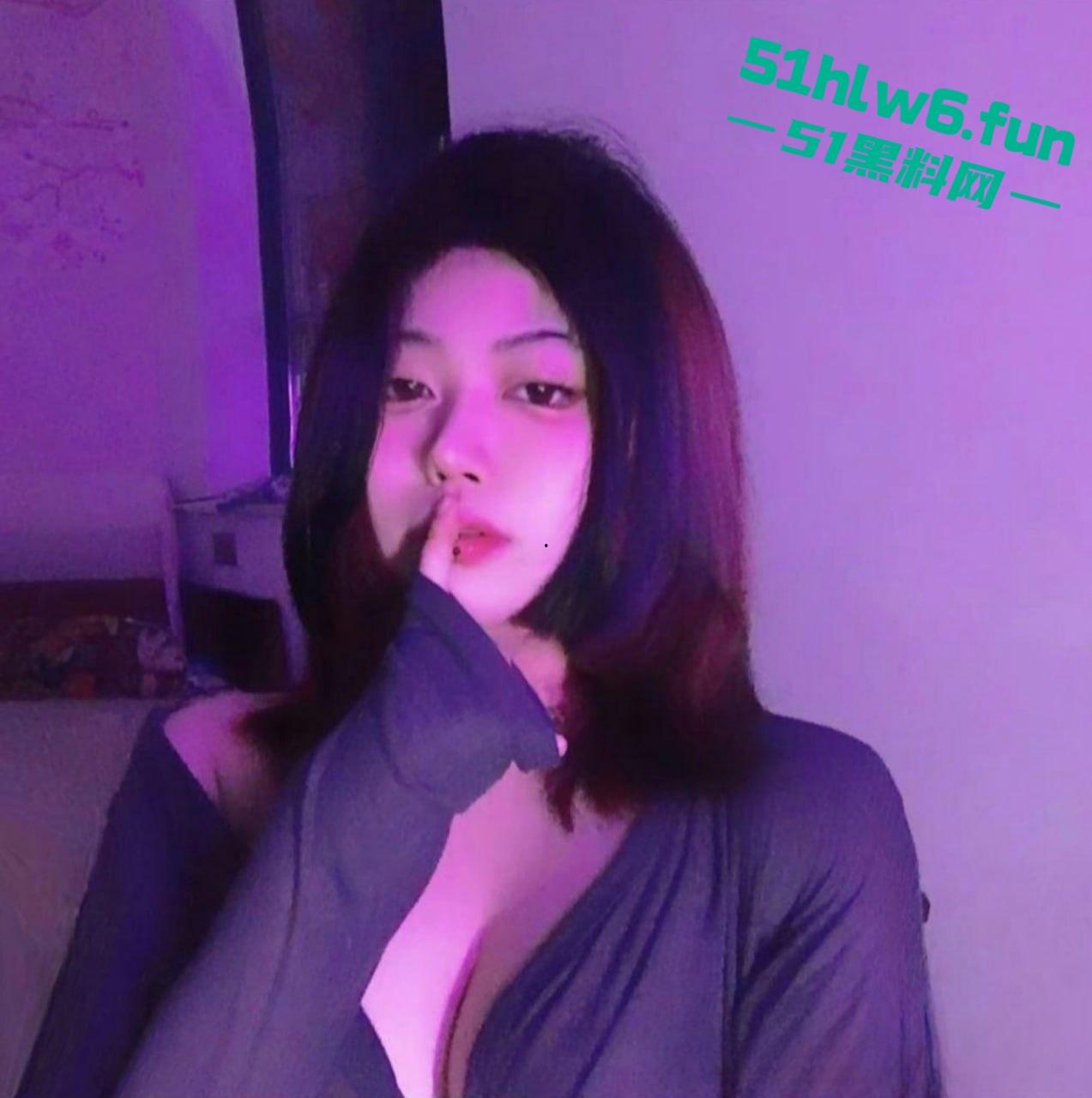 抖音反差元气美少女【full77】又纯又欲小母狗自慰性爱视频泄密,果然看起来约单纯床上约淫荡! 第1张 抖音反差元气美少女【full77】又纯又欲小母狗自慰性爱视频泄密,果然看起来约单纯床上约淫荡! 第1张