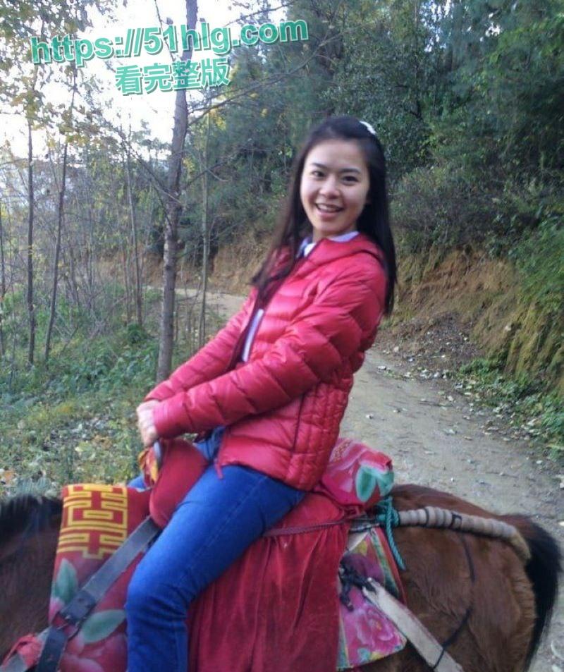 【广东】极品人妻给老板当情妇！旅游自拍不雅视频泄密被疯传，娇嫩肌肤弹力十足，嫩乳翘臀挑逗欲火  第1张