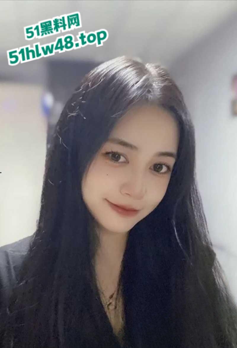 上海对外经贸大学艺术系，绝美系花【刘雨婷】私下却堕落成富豪的玩物，化身火辣性奴视频曝光。  第5张