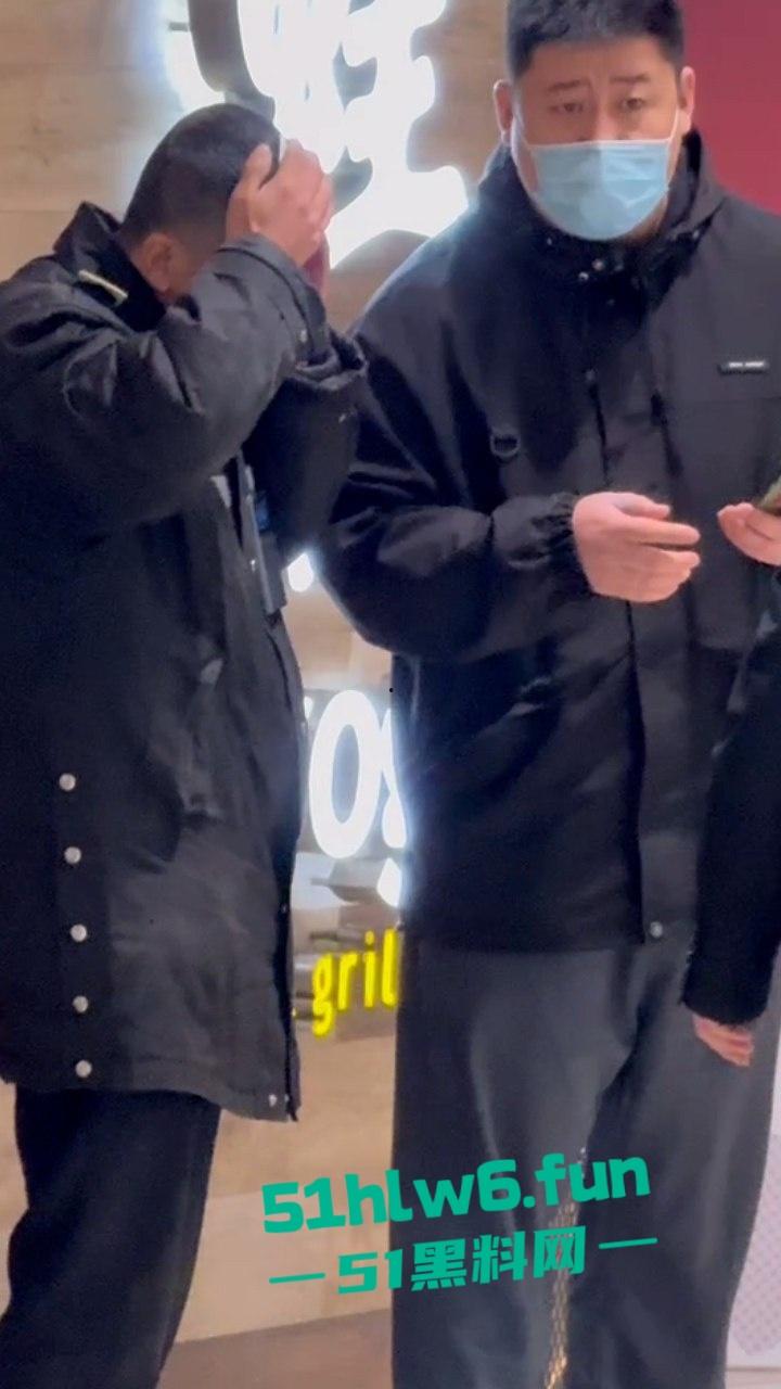 北京丰台区【牛逼哥】光天化日抢劫周大福，明目张胆自己送进去吃牢饭 这下有编制工作了！  第1张