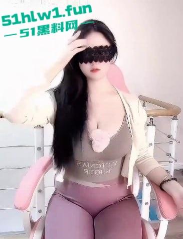 b站圆饼大奶博主【小春枝呀】私密直播间秀奶自慰被录屏爆出。大奶女仆诱惑迷人搓捏揉抚奶量超大。 第2张 b站圆饼大奶博主【小春枝呀】私密直播间秀奶自慰被录屏爆出。大奶女仆诱惑迷人搓捏揉抚奶量超大。 第2张