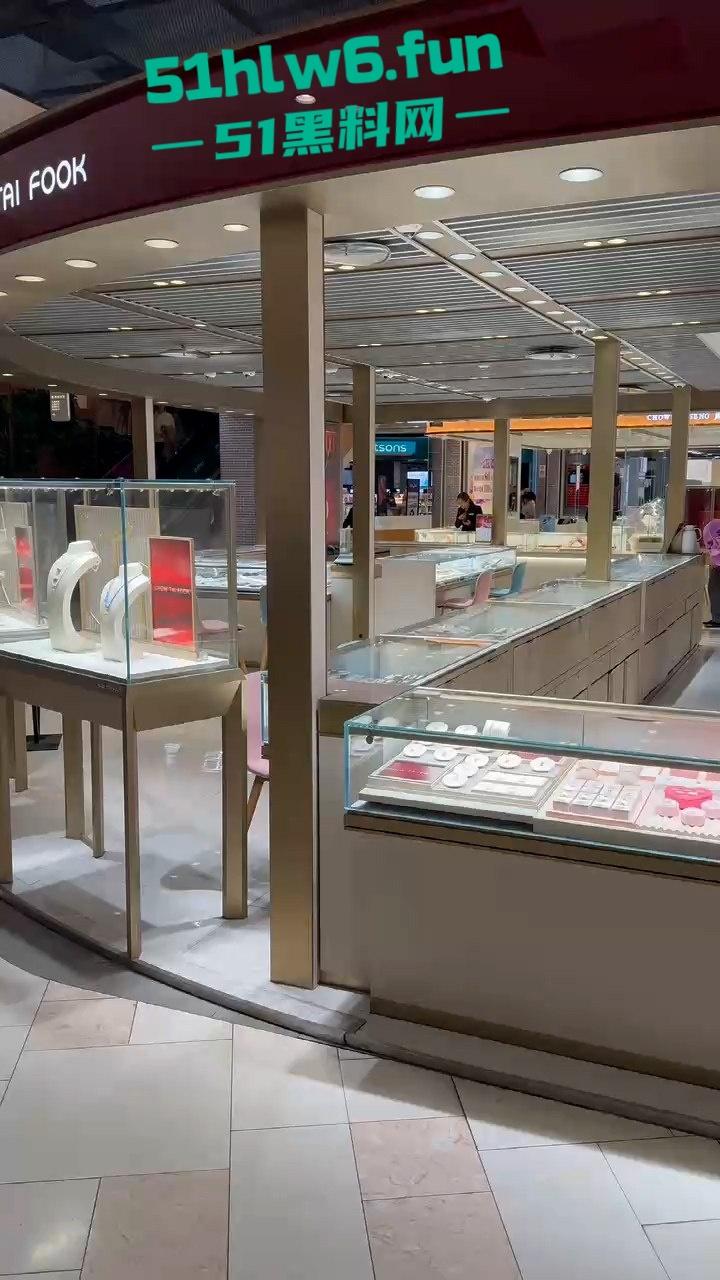 北京丰台区【牛逼哥】光天化日抢劫周大福，明目张胆自己送进去吃牢饭 这下有编制工作了！  第5张