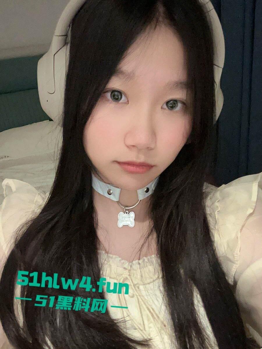 抖音同城撩骚，认识的反差学生妹【周雨婷】御姐身材嫩妹女神，被大叔调教成母狗性爱自拍流出。  第8张