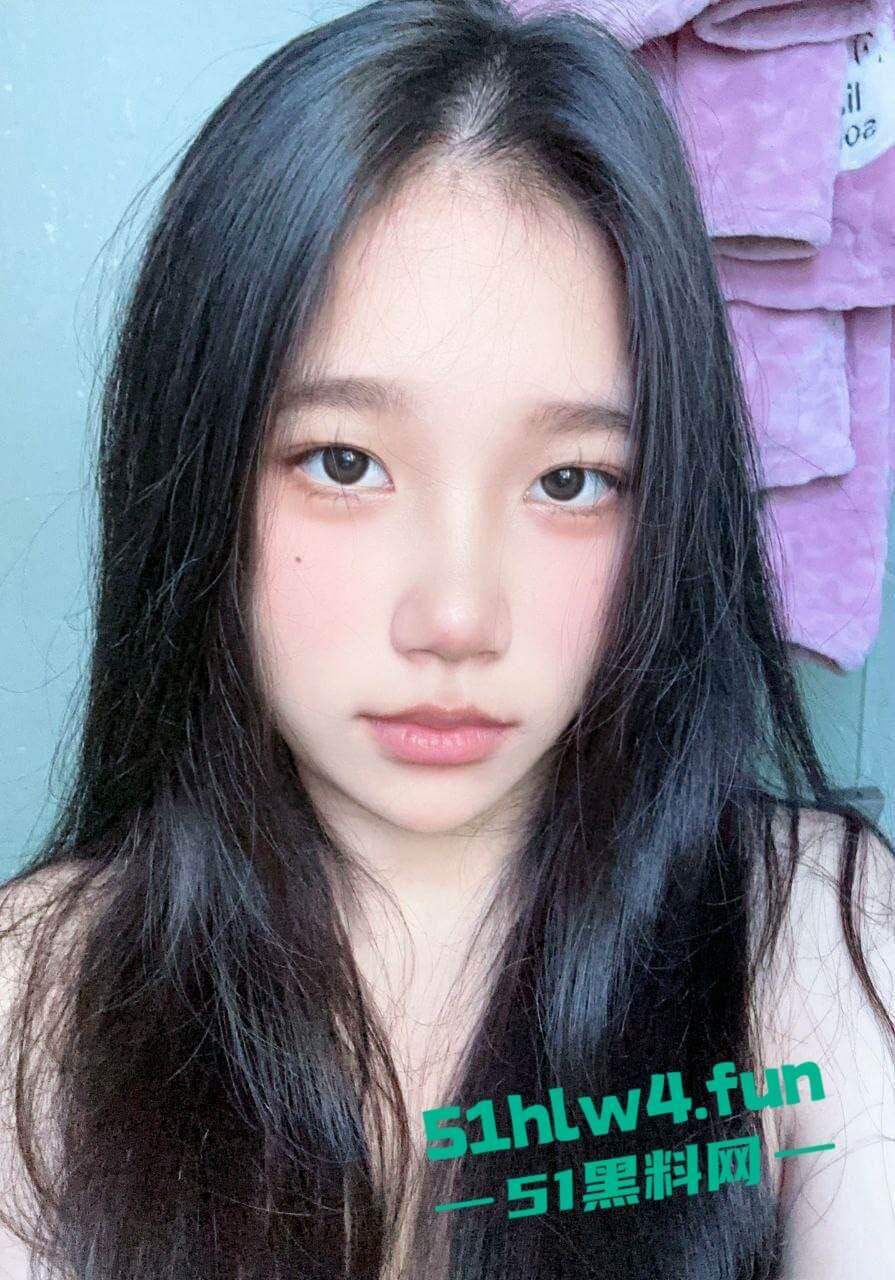 抖音同城撩骚，认识的反差学生妹【周雨婷】御姐身材嫩妹女神，被大叔调教成母狗性爱自拍流出。  第9张