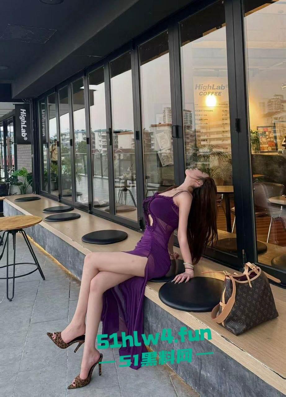 绝美颜值【夜宵789】身材高挑美腿性感女神,蜂腰巨乳蜜桃臀诱惑自拍福利流出。 第2张 绝美颜值【夜宵789】身材高挑美腿性感女神,蜂腰巨乳蜜桃臀诱惑自拍福利流出。 第2张