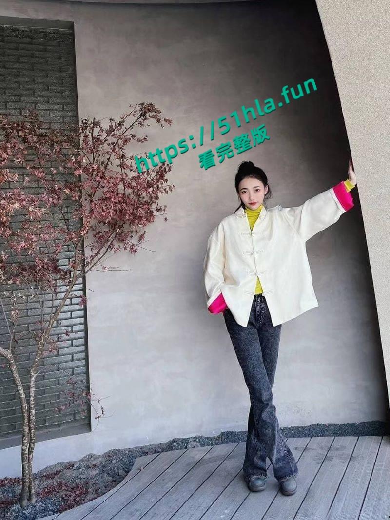 辽宁大学舞蹈生【李玉兰】宿舍自慰视频曝光,一字马展示M腿大开道具玩弄淫水狂喷! 第1张 辽宁大学舞蹈生【李玉兰】宿舍自慰视频曝光,一字马展示M腿大开道具玩弄淫水狂喷! 第1张