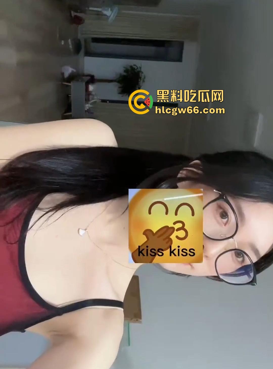 江苏盐城眼镜妹前女友『许多多』大腿夹跳蛋自拍后入,骚逼浪得像被电过,早起的人儿有逼看! 第6张 江苏盐城眼镜妹前女友『许多多』大腿夹跳蛋自拍后入,骚逼浪得像被电过,早起的人儿有逼看! 第6张