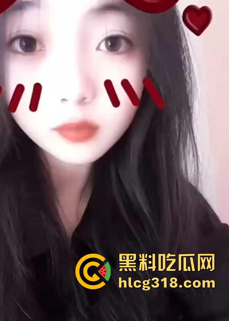 黑龙江工业大学【林琪琪】短发清纯校花，露奶口交私拍，深喉毒龙极致享受，全程主动榨精！  第1张