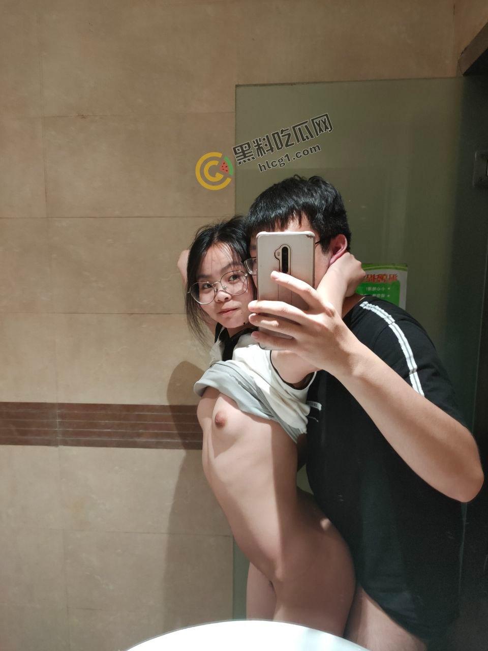 西安外语学院「傅祖梅」与男友激情开房视频泄露！身上标记“母狗”，花式玩法年轻会玩  第7张