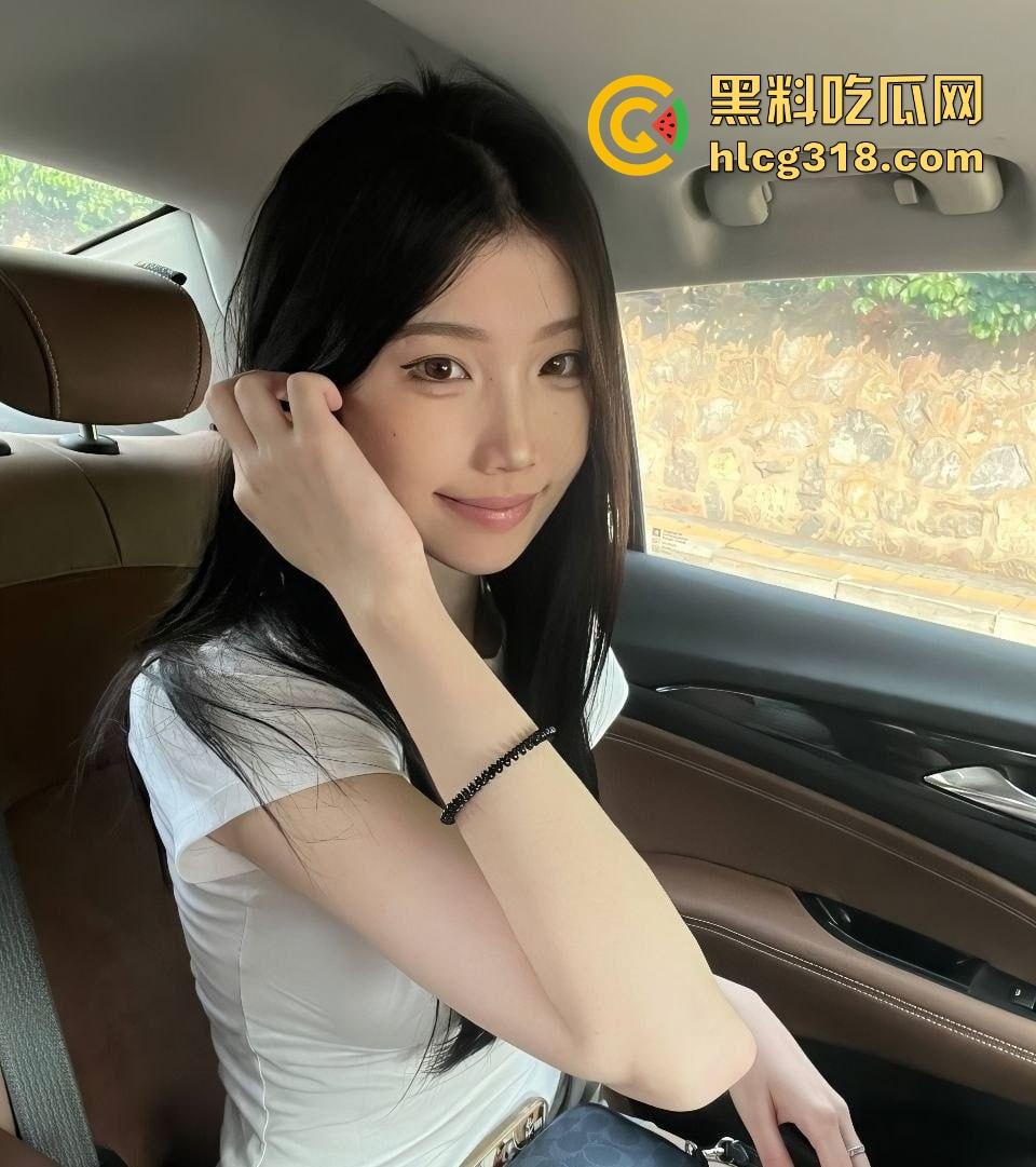 清纯女大床上的反差表现！高颜值母狗极品身材 黑丝后入 骚的一批！  第1张