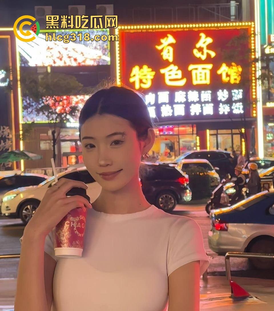 清纯女大床上的反差表现！高颜值母狗极品身材 黑丝后入 骚的一批！  第2张