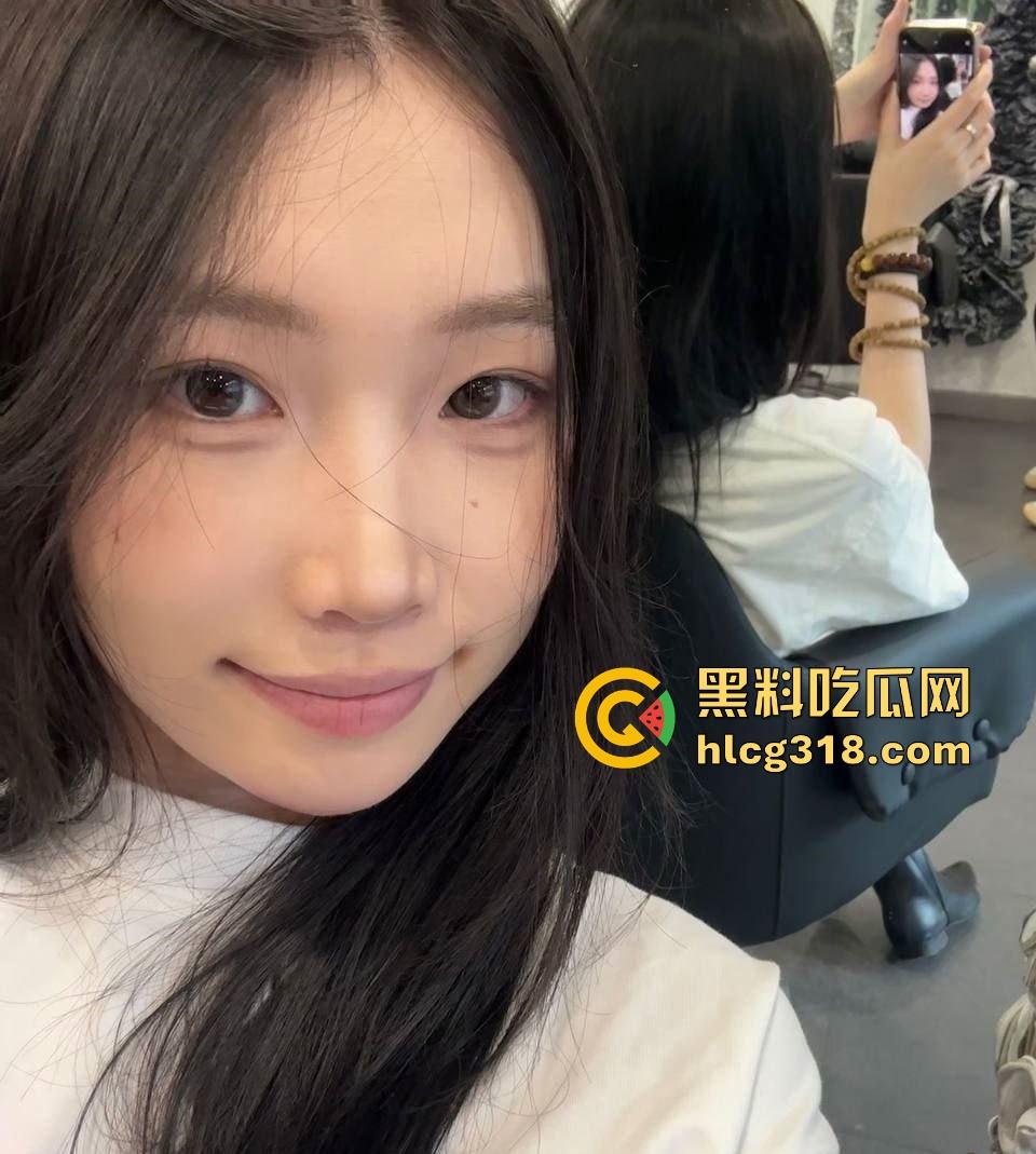 清纯女大床上的反差表现！高颜值母狗极品身材 黑丝后入 骚的一批！  第3张