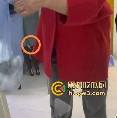 上万金戒指不翼而飞 原是保洁大妈顺手牵羊 对质录音曝光 这演技不得给大妈颁个奥斯卡嘛？  第2张